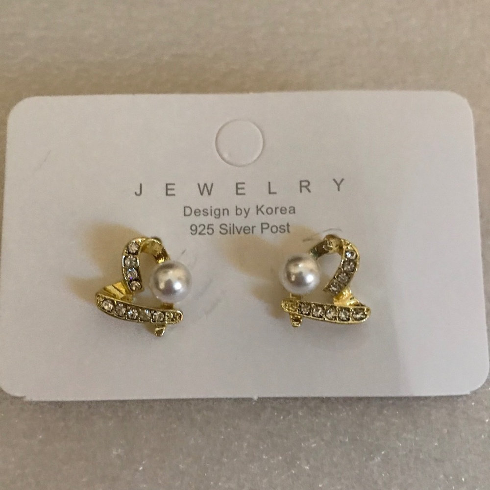 Love Heart Faux Pearl Stud Earrings Design By Korea 925 Silver Post
